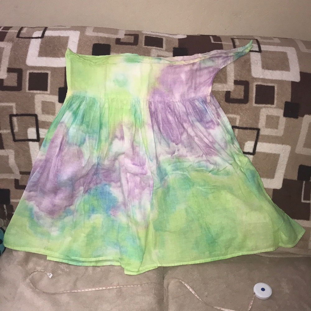 Pacific Dreams 32” tie waisted Tie dye skirt/cover up 💕